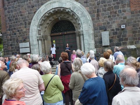 An der Hochmeisterkirche, 14.5.2011, Foto: KHMM