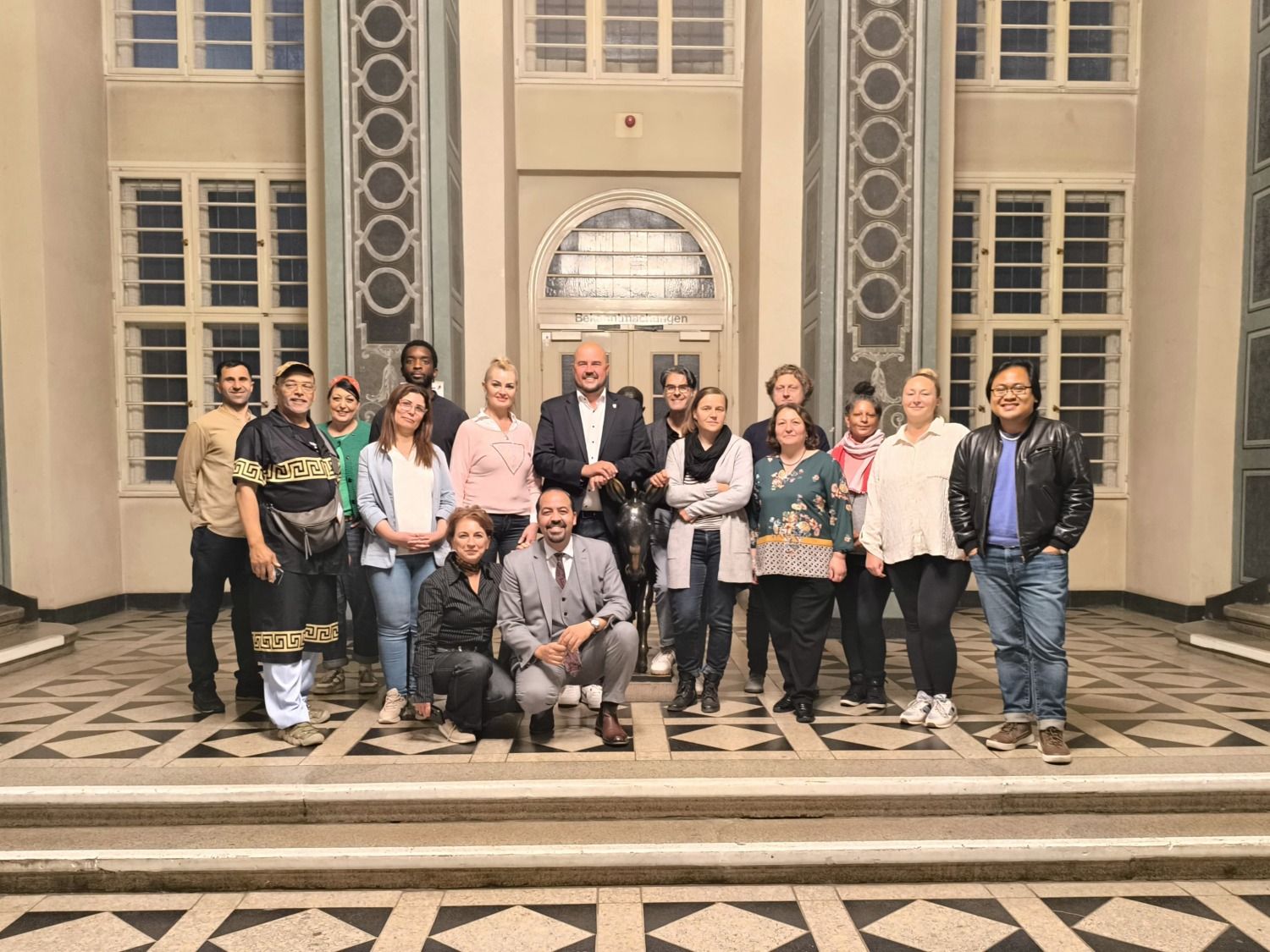 ueberbezikliche Sitzung