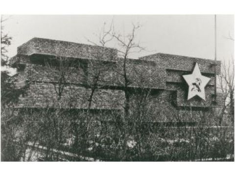 Revolutionsdenkmal Mies van der Rohe