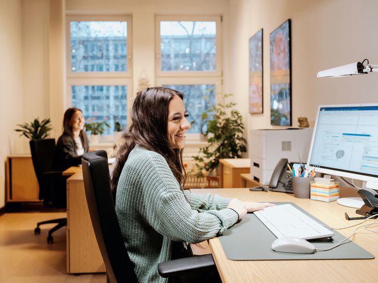 Frau Keloglan und Kollegin