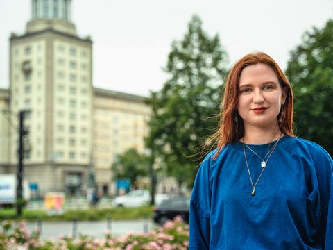 Storybild von Amelie, Work as you Kampagne des Bezirksamt Friedrichshain Kreuzberg