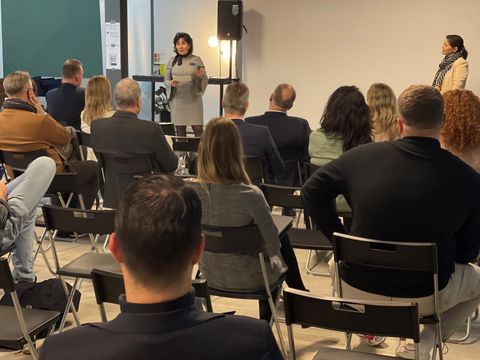 Bezirksbürgermeisterin Emine Demirbüken-Wegner eröffnet den 2. Reinickendorfer Digitalsalon (Bild: BA Reinickendorf)