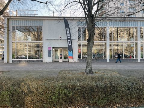 Pavillon, ehemals Schuhhaus „Zentrum"