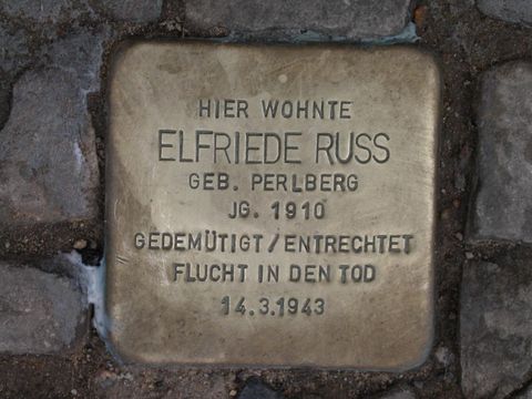 Stolperstein Elfriede Russ