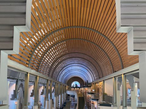 Humboldt-Bibliothek Innenansicht