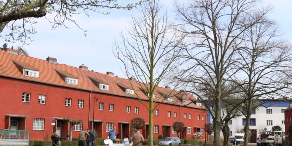 Ein Panoramablick durch Hüsung mit seinen Einfamlienhäusern.