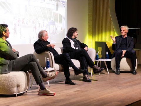 Alvaro Matias, Frank Oehring, Pierre Jorge Gonzalez und Stephan Schwarz im Gespräch. (Bild: Javier Jimeno)