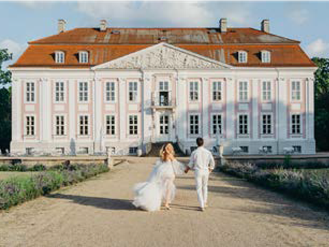 Schloss Friedrichsfelde