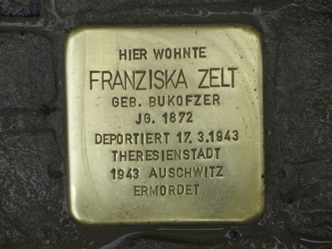 Stolperstein Franziska Zelt, Foto: F. Siebold, April 2013