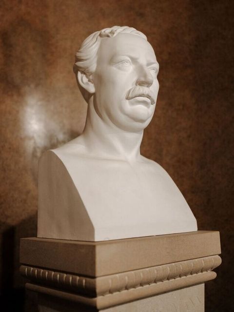 Hermann-Waesemann-Büste im Roten Rathaus