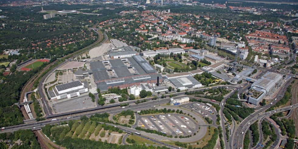 Schrägluftbild Autobahndreieck Funkturm