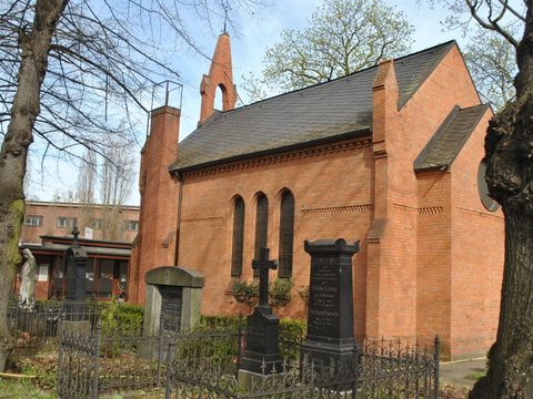 Friedhofskapelle 1