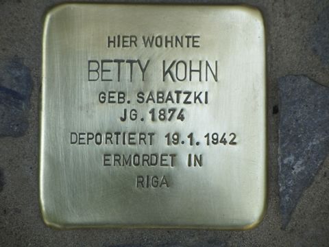 Stolperstein Betty Kohn, Foto: F. Siebold, 2013