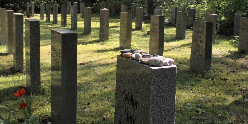 Friedhof Adlershof Gedenkstätte für die Verfolgten des Nationalsozialismus