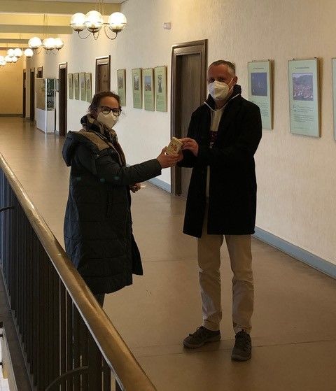 Übergabe Spendengeld an Städtepartnerschaftsbeauftragten