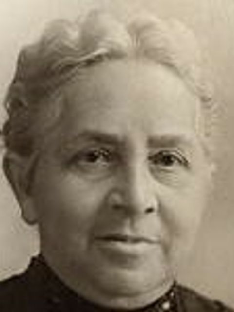 Porträt Bertha Blau