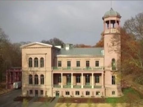 Schloss Biesdorf klein