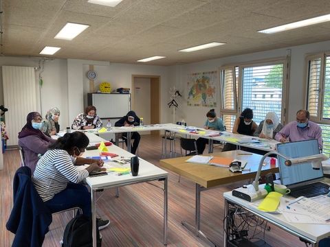 Zu Besuch im Alphakurs (Modul 1) (Bild: Simona M.)