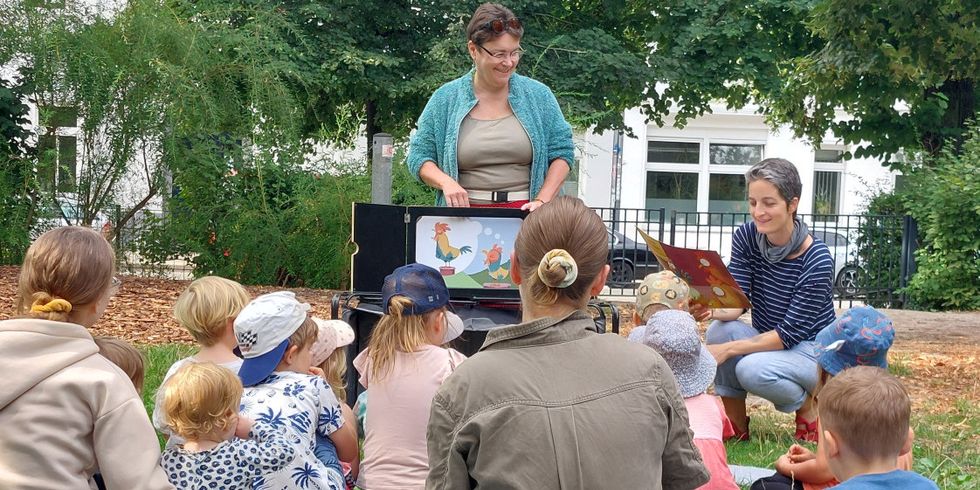 Erzähltheater im Park mit Publikum