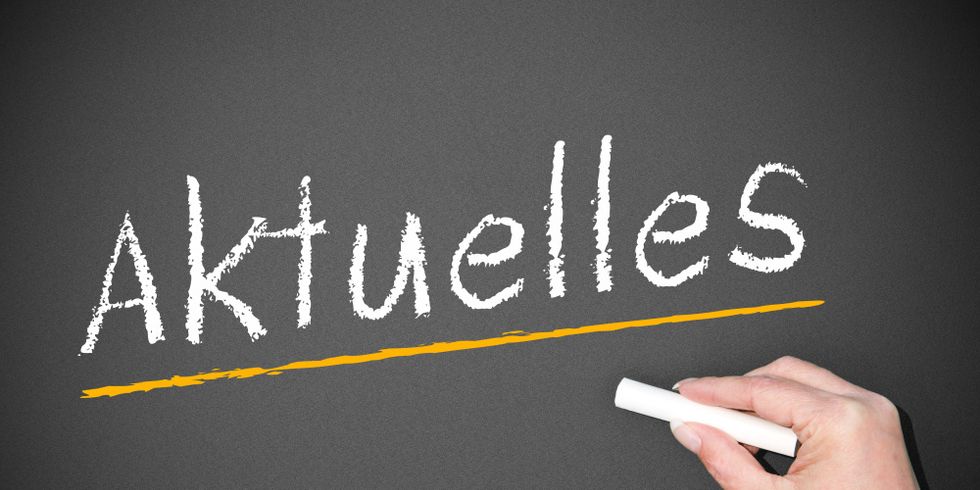 Tafel mit der Aufschrift "Aktuelles"