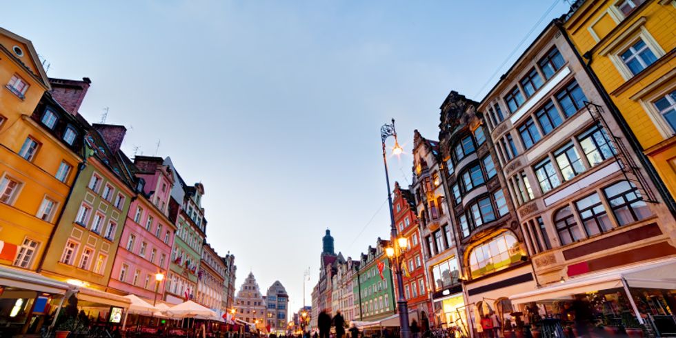 Wroclaw, Polen in Schlesien. Marktplatz am Abend