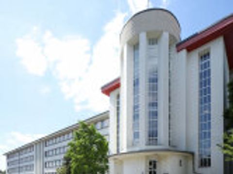 Ehem. Verwaltungsbau der SMAD in Karlhorst (Bild: Mila Hacke)