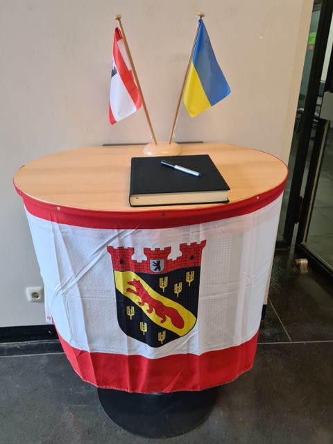 Buch liegt in der 2. Etage des Rathaus- Neubaus (Bild: Bezirksamt Reinickendorf)