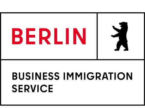 Logo des Business Immigration Service kombiniert mit dem be Berlin-Logo