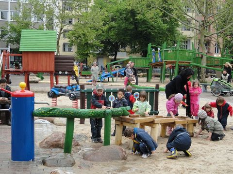 Eröffnung des Spielplatzes an der Georg-Wilhelm-Straße am 19.5.2010