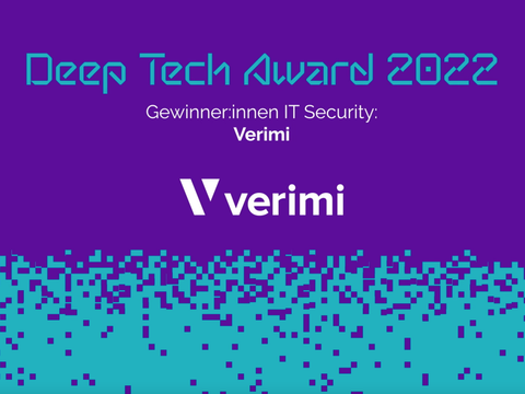 Schriftzug auf lila-türkisem Untergrund