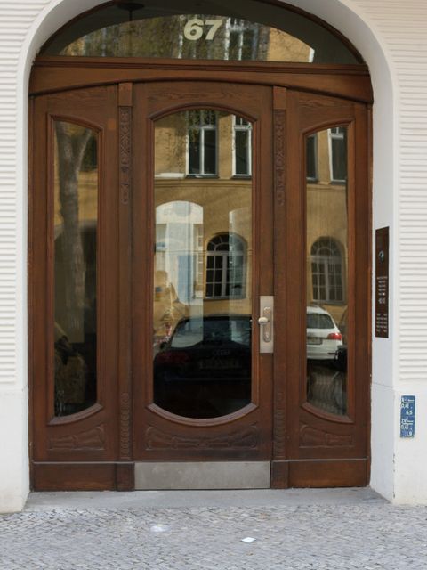 Hauseingang Mommsenstr. 67, 20.4.13