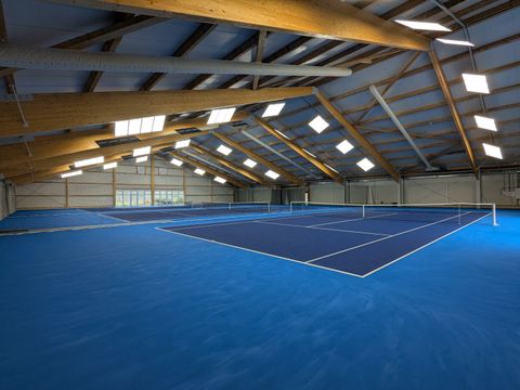 Blick in die neue Tennishalle