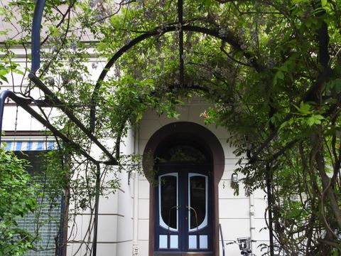 Regensburger Straße 9