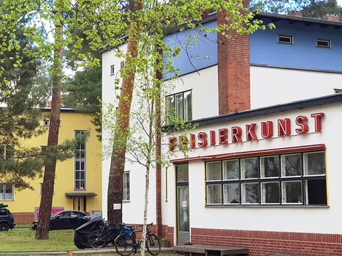 Verein Papageiensiedlung e.V. im Kieztreff in der Frisierkunst (Bild: Verein Papageiensiedlung e.V., Gabriele Schulze)