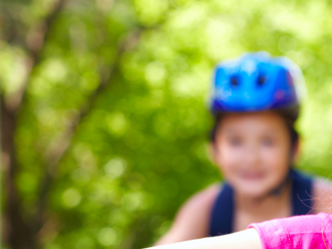 Mädchen auf Fahrrad