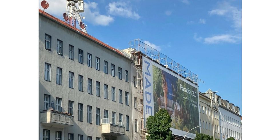 Beispielbild: Baugerüstwerbung in Charlottenburg-Wilmersdorf.