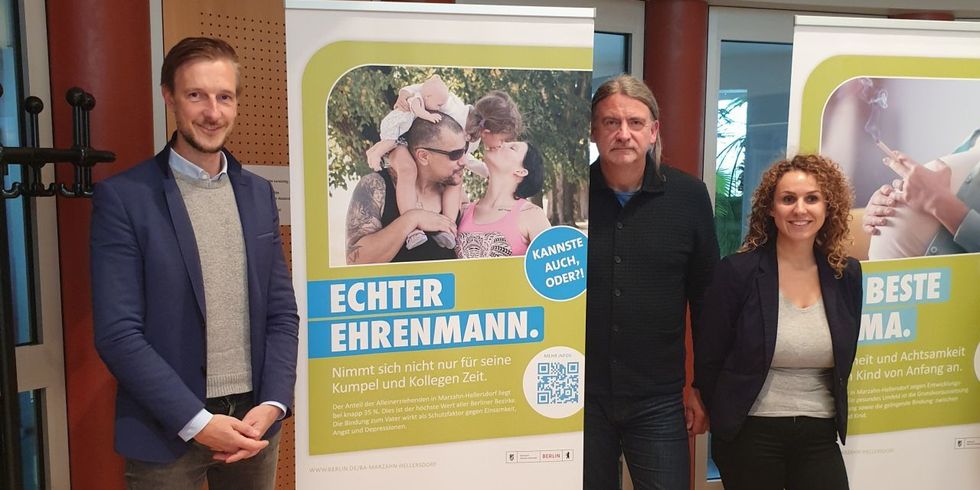Gordon Lemm und das Jugendamt stellen die Plakatkampagne "Starke Eltern" vor