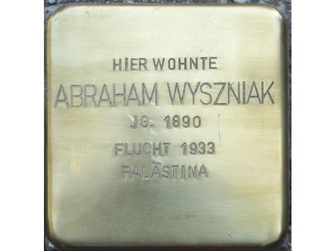 Stolperstein Abraham Wyszniak (Bild: Stolpersteine-Initiative CW, Hupka)