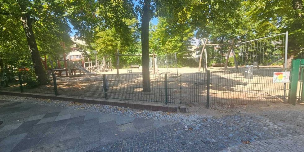 Spielplatz Goethestraße 11 a in Charlottenburg