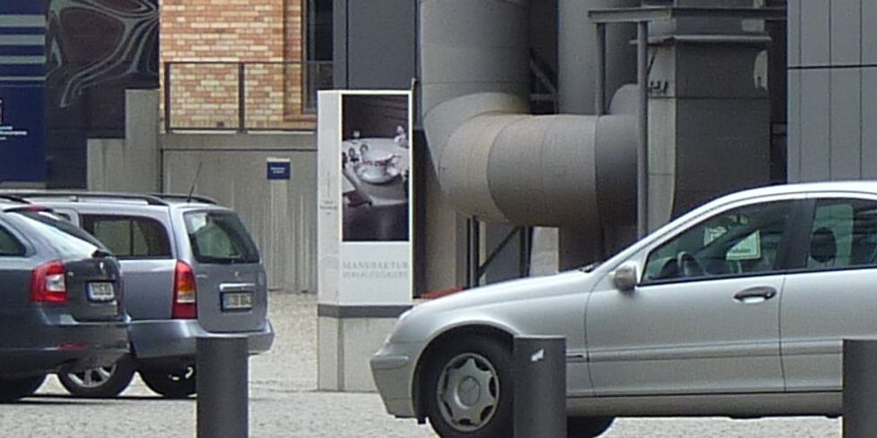 Brunnen auf dem Herbert-Lewin-Platz