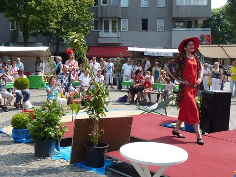 Modenschau auf dem Sozialmarkt, Foto: KHMM