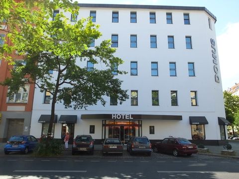 Hausansicht Uhlandstr. 49