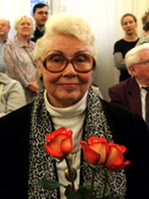 Dr. Gerda Jun