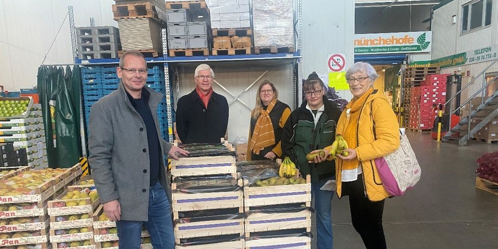 Fruchthof Berlin und Frucht-Import Necke & Söhne spendieren Schulobstprogramm