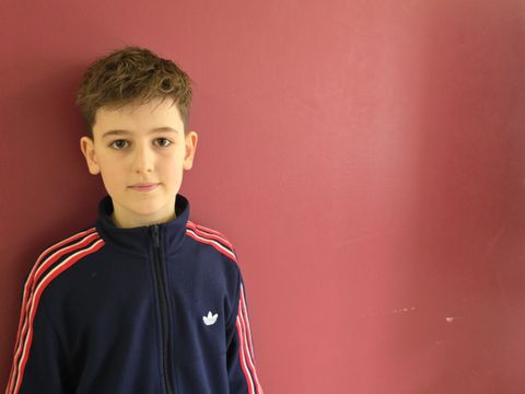 Jaron zieht weiter ins Landesfinale - dort tritt er gegen die besten Vorleser*innen aus allen Bezirken Berlins an