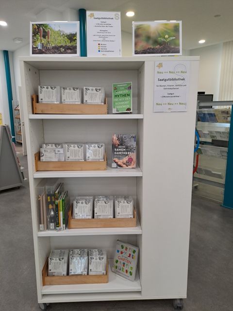 Foto von Regal mit Saatgut zum Ausleihen