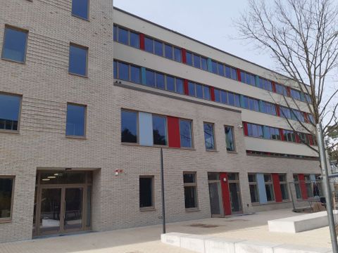 Sanierte Müggelschlösschen-Schule