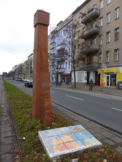 Denkmal für Kinder im Straßenverkehr, 2.12.2011, Foto: KHMM