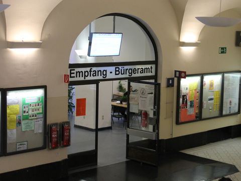 Bürgeramt im Rathaus Charlottenburg, 15.12.2011, Foto: KHMM