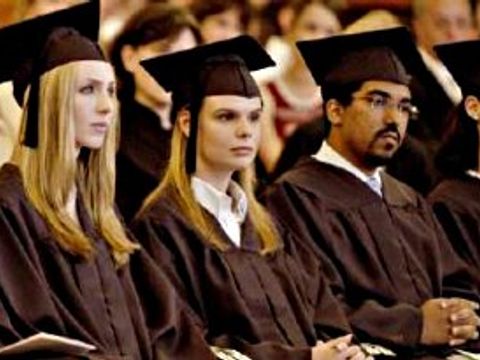 Noch werden die Reden gehalten.